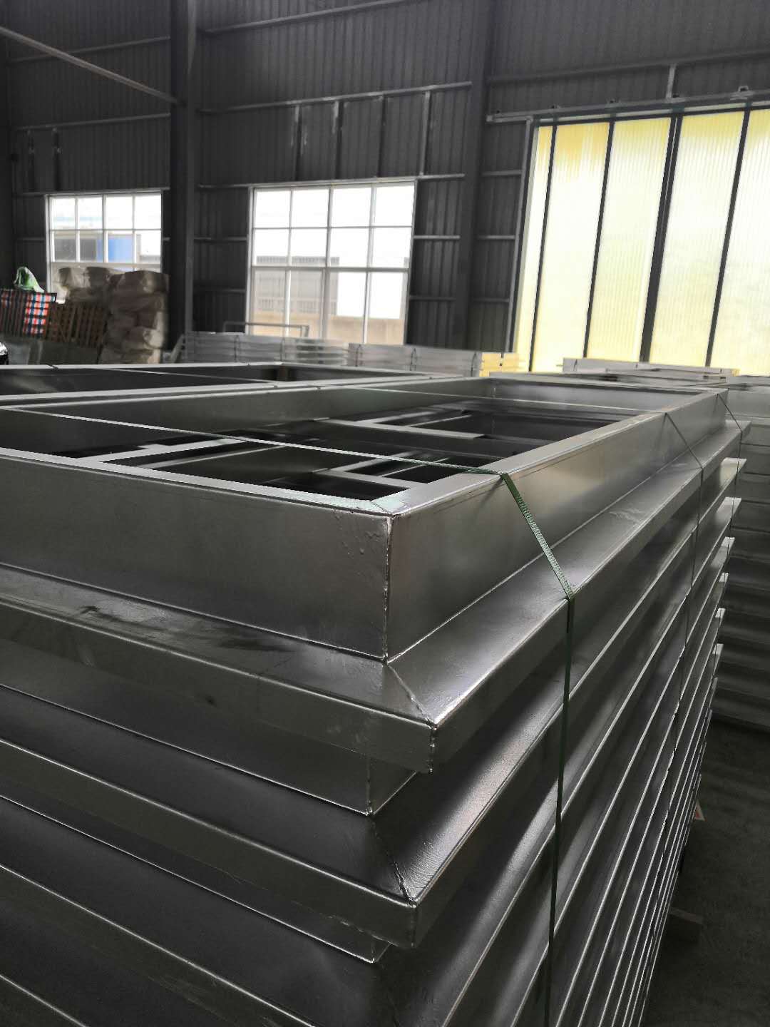 �l(f��)؛�F(xi��n)��(ch��ng)